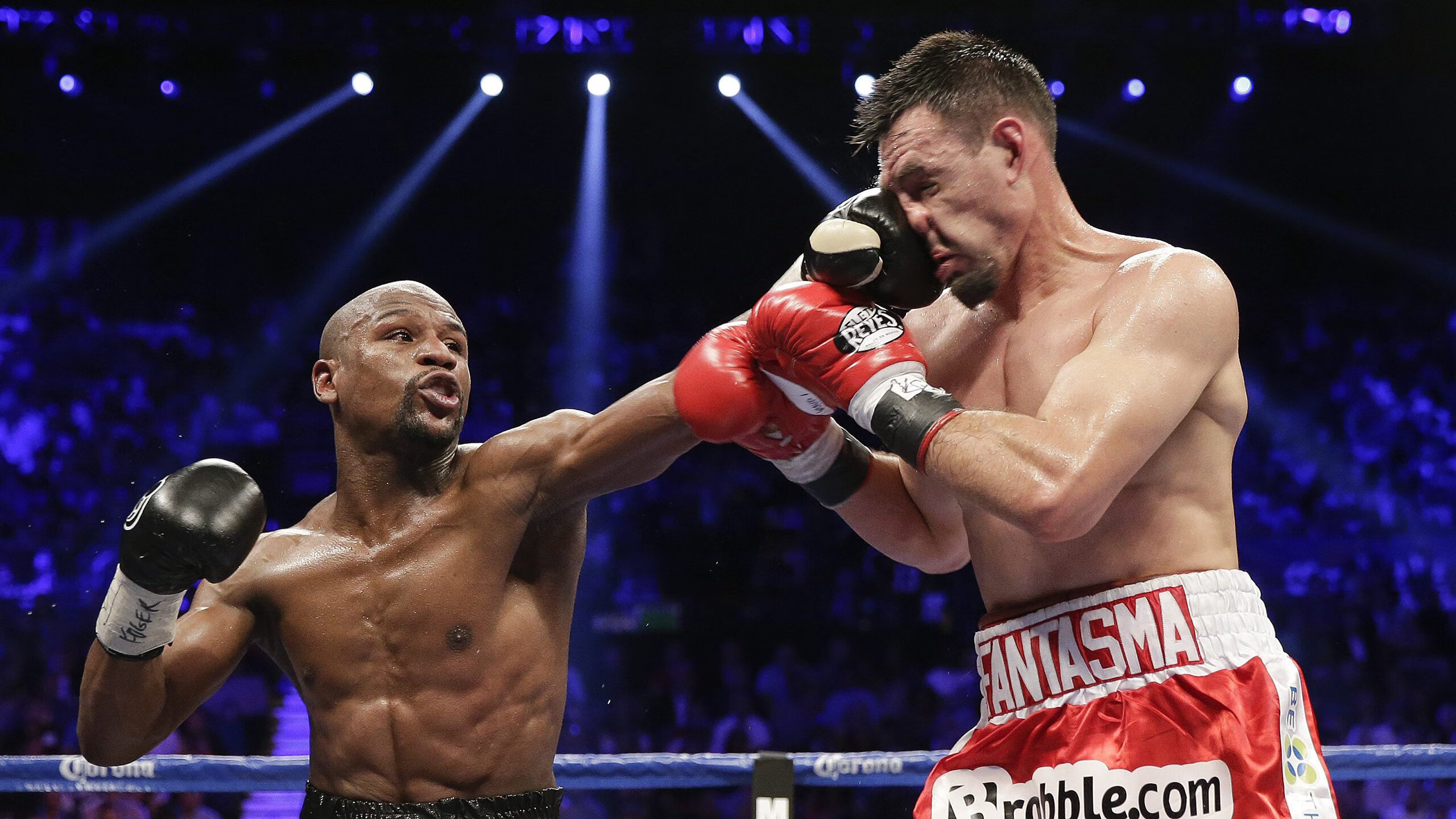 勇士大胜独行侠，库里三分11中9手感火烫，库里31分三分大赛